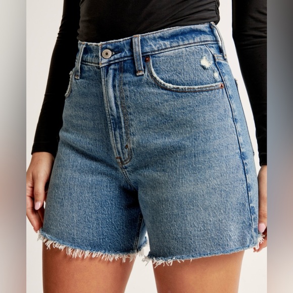 Abercrombie & Fitch shorts - Picture 2 of 6